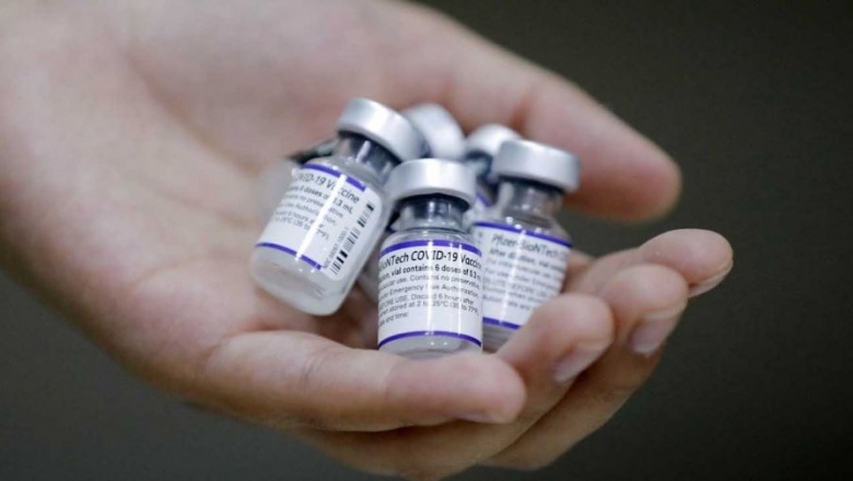 Descubren más de 1.000 efectos secundarios de la vacuna de Pfizer