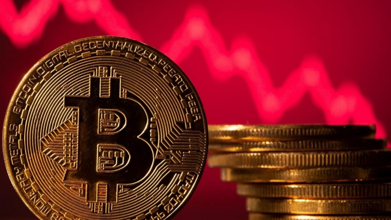 Bitcoin entra en una crisis histórica: hay caídas del 30% en todas las criptos ¿oportunidad?