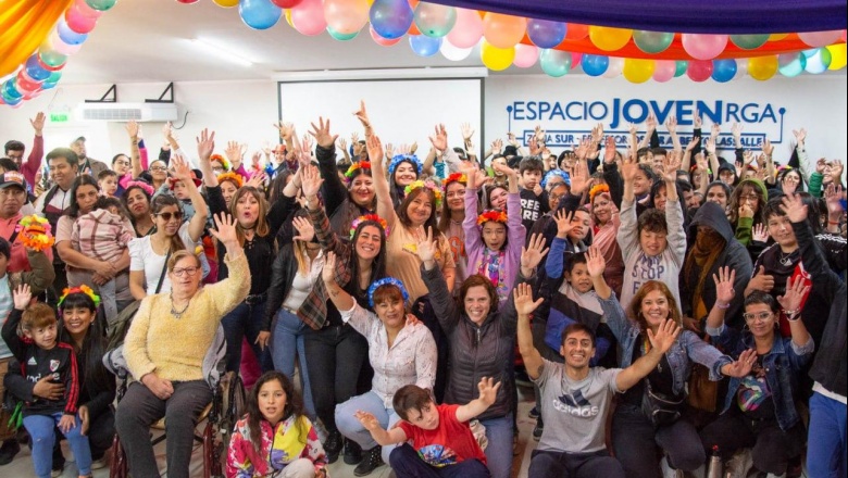 Cientos de riograndenses celebraron el primer año del Espacio Joven zona Sur