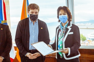 El gobernador Melella recibió a la embajadora de Francia en Argentina