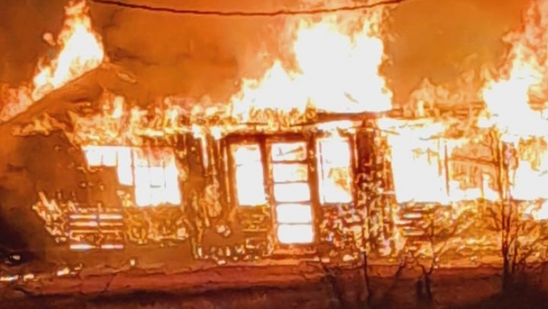 Consumida por las llamas quedó la casa de la estancia donde esta el Radar de Tolhuin