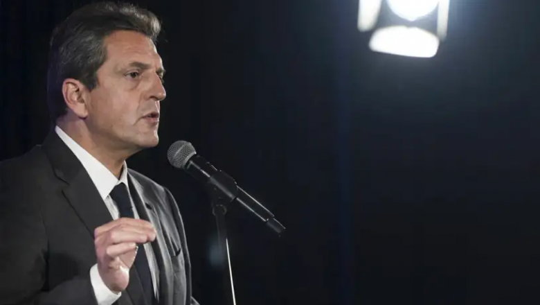 Massa tajante: "Si para el martes no resuelven el tema de las naftas, no exportan un barco más"