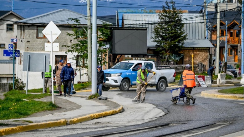 Personal del Municipio de Ushuaia realizó trabajos de limpieza junto a Agrotécnica Fueguina 