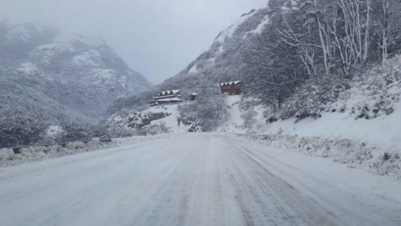Piden conducir con precaución por nevadas en zonas altas de la ruta N°3