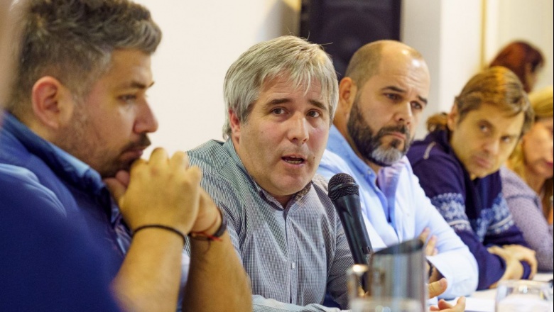 "Pauli critica los sueldos en Tierra del Fuego, pero en Buenos Aires vota que los jubilados cobren 300 mil pesos”