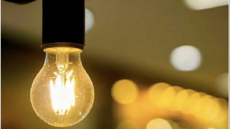 Casi 2 millones de hogares perdieron los subsidios en luz y gas