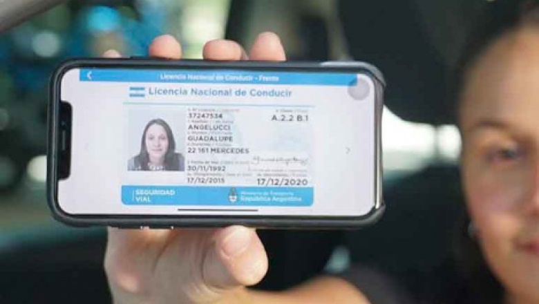 Cambiós en la Ley Nacional de Tránsito: La Licencia de Conducir Ahora es Digital y se Puede Renovar Online