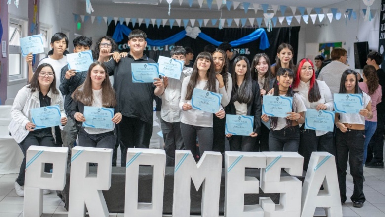 Más de 2 mil trescientos estudiantes prometieron lealtad a la Constitución Nacional