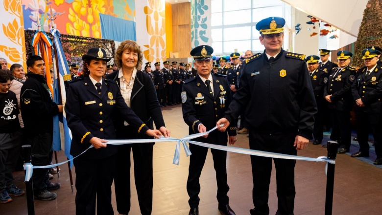 Expo por el aniversario de los 140 años de su creación la policía de Tierra del Fuego