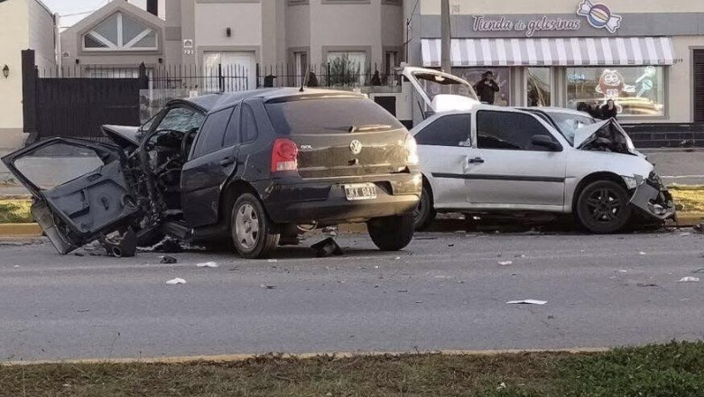Fatal accidente: dos personas muerieron este domingo en un violento choque