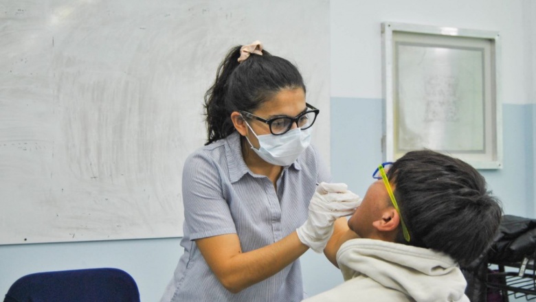 Vuelta al cole en Margen Sur: atención médica, vacunas y asesorias para adolescentes