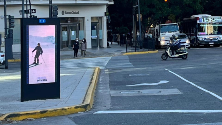 InFueTur promociona la temporada invernal en vía pública en Buenos Aires