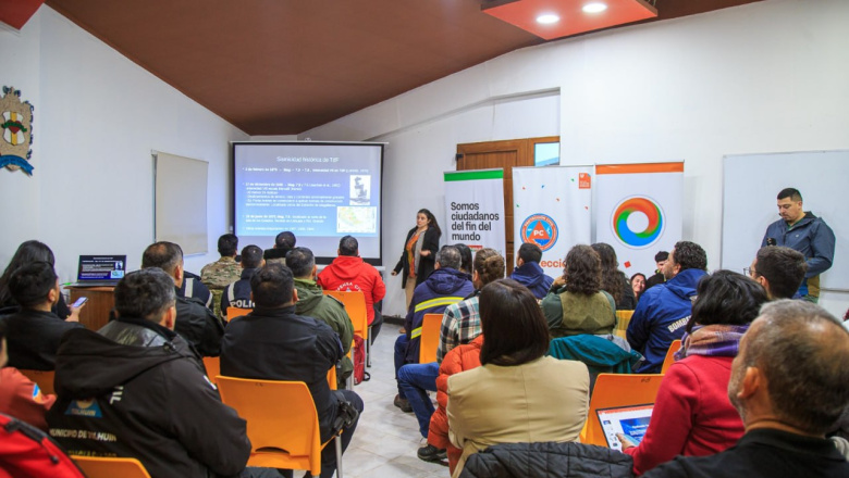 Brindaron conferencia preventiva sobre sismos a miembros del comité operativo de emergencias en la provincia