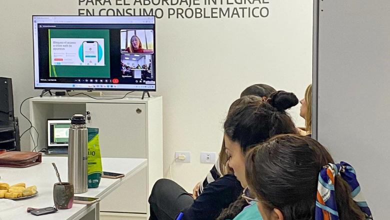 Continúa la formación y capacitación del equipo de salud mental del Municipio 