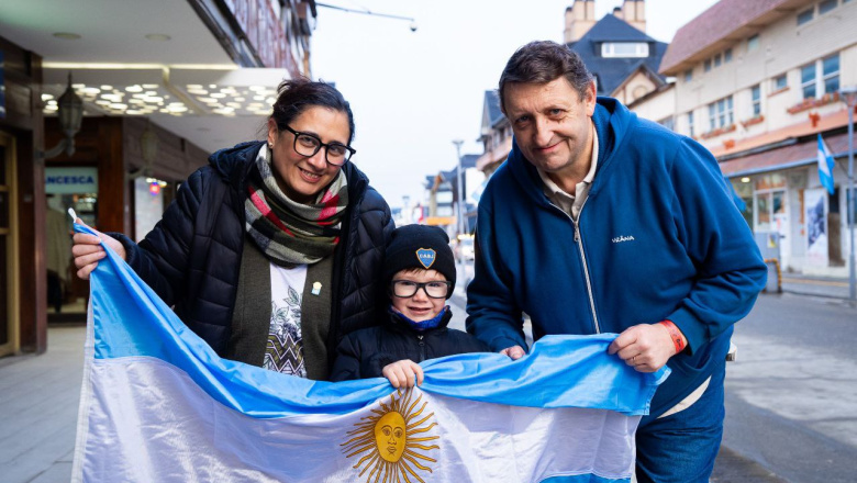 Gobierno homenajeó a Manuel Belgrano y la Bandera Nacional junto a la Comunidad Fueguina