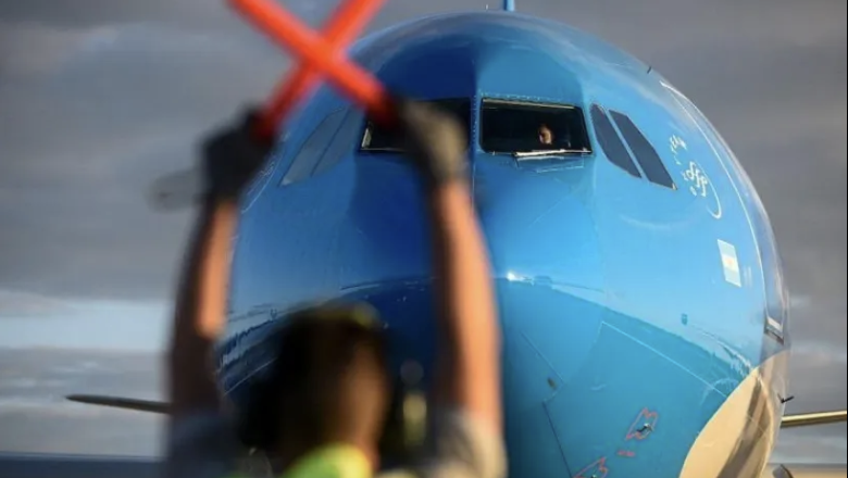 Si vuelos en vacaciones de invierno: aeronáuticos van al paro en reclamo de mejoras salariales