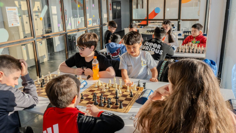 Dos pequeños fueguinos representarán a la provincia en las Olimpiadas Nacionales de Ajedrez
