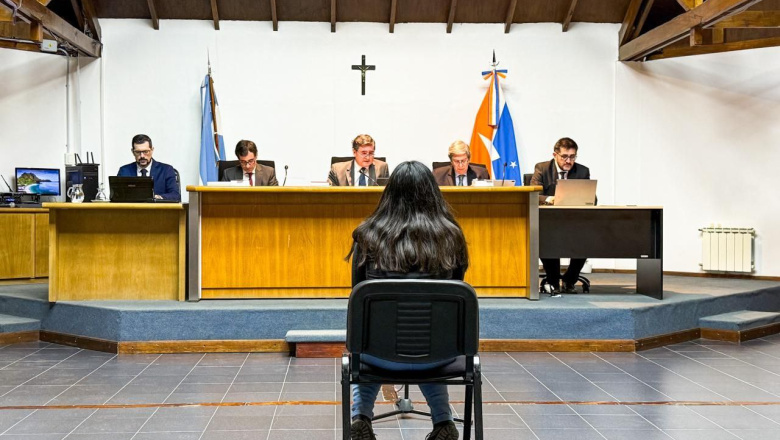 Comenzó el juicio a una mujer acusada de asesinar a su pareja  