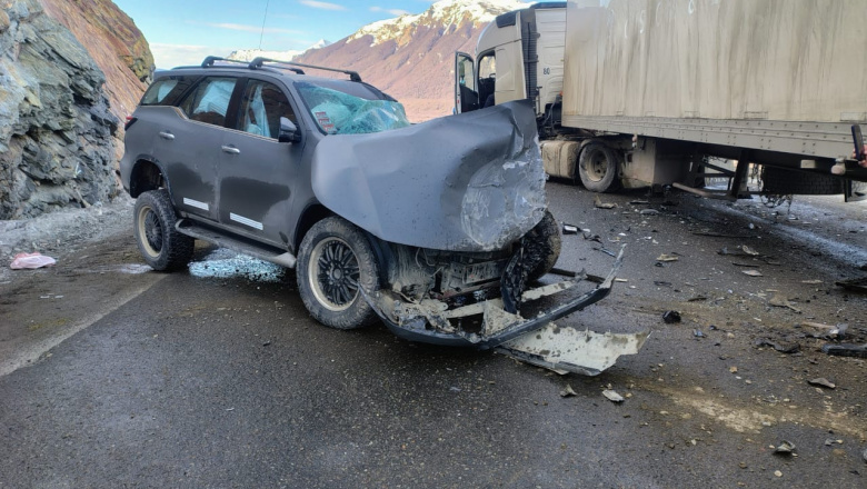 Choque frontal entre un camión y una camioneta en Ruta 3, sector Rancho ...