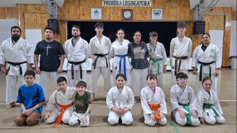Clases y exámenes con el Sensei Ariel Montenegro