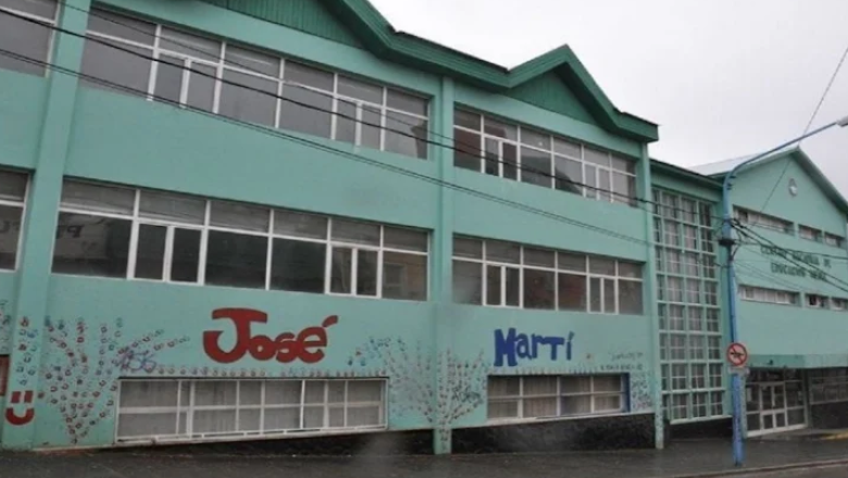 Ushuaia: un padre agredió a una docente en el Colegio José Martí