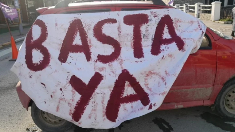 Ushuaia: tensión en el centro por protesta de padres y acampe docente del SUTEF