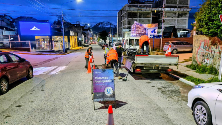 Intensifican el programa de Recuperación Vial y la puesta en valor del espacio público en Ushuaia 