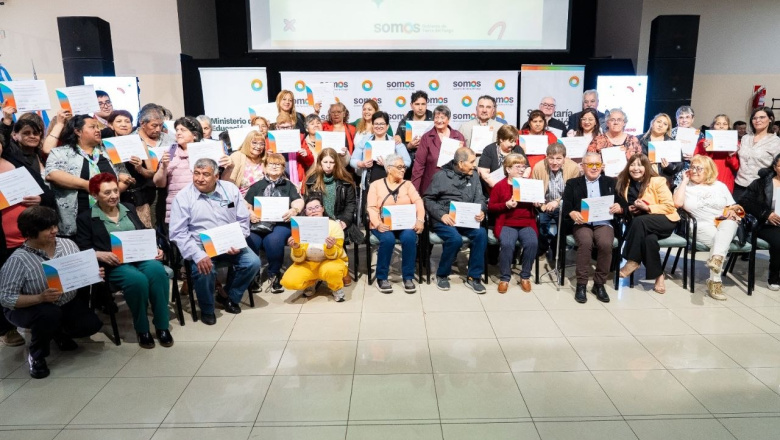 Egresaron 111 personas del programa "Yo, Sí Puedo”, que les enseño a leer y escribir 