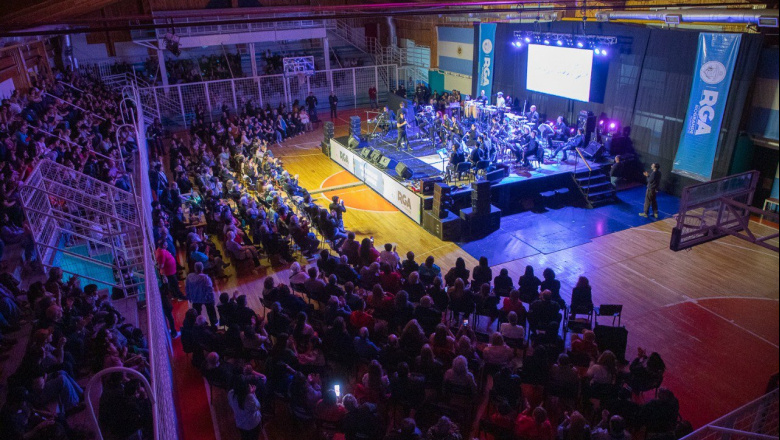 La Banda Municipal festejó su aniversario con un concierto a puro talento 