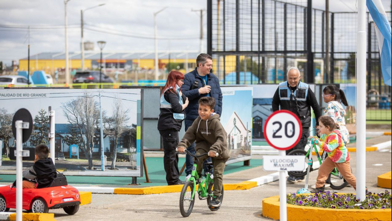 El Intendente acompañó la inauguración del nuevo Mini Parque Vial