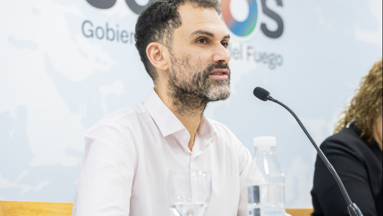 Devita: “sostuvimos programas nacionales y salarios pese a la baja sistemática de recursos”