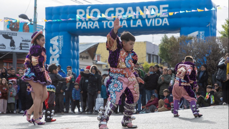 Río Grande se vistió de Carnaval con más de 500 artistas de la provincia