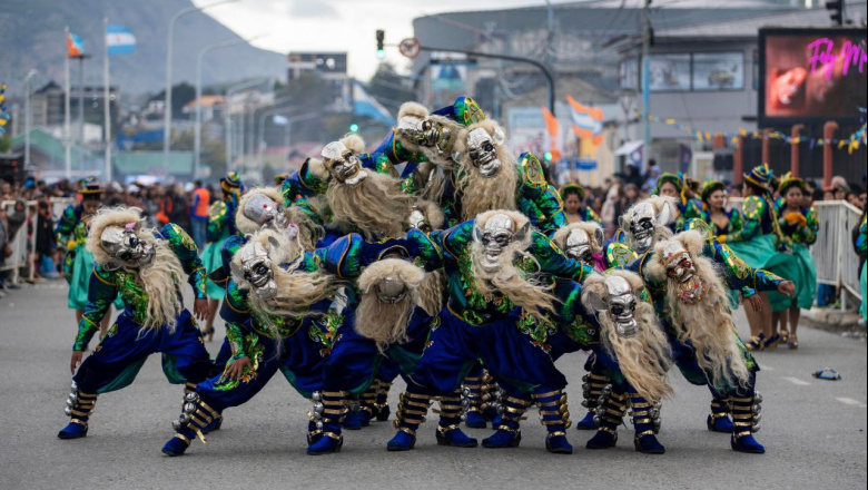 La Municipalidad de Ushuaia impulsó el “Carnaval Central” en la avenida Maipú