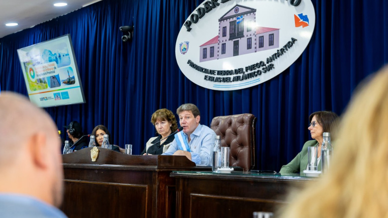 Vivienda, trabajo, salud y menos trámites: las claves del paquete de leyes que impulsa Melella