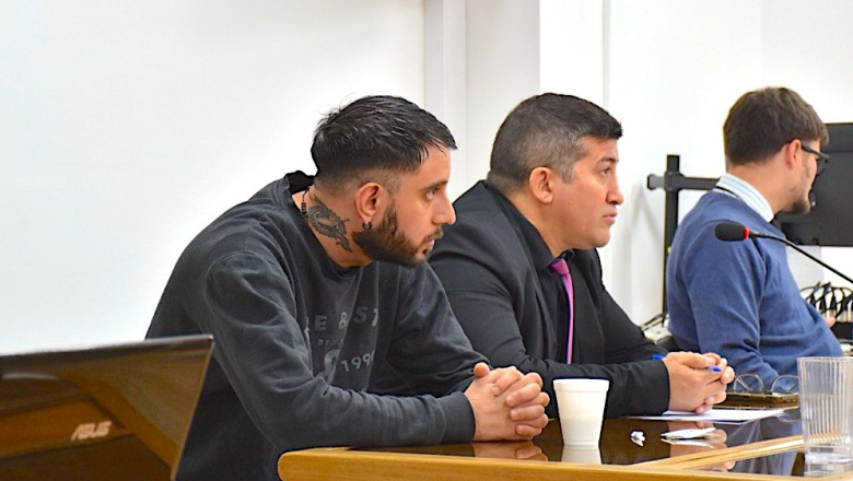 El fiscal pidió hasta 6 años de prisión para uno de los acusados por agredir a policías