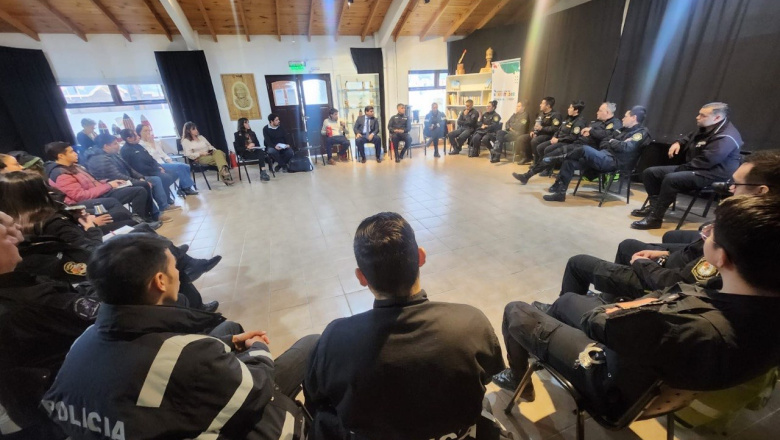 Capacitación en Tolhuin para mejorar la respuesta ante casos de violencia doméstica 