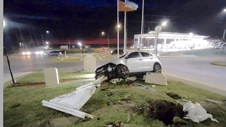 Impondrán multas por romper de mobiliario urbano en siniestros urbanos 