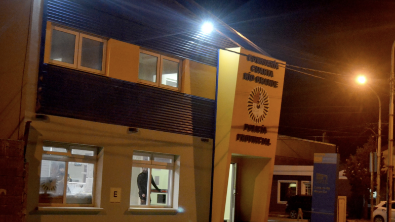 Otro policía salva la vida de un bebé en Margen Sur