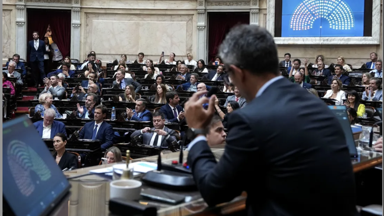 Mientras recortan subsidios al gas, Diputados aprobó perdonarle una deuda millonaria a Edenor y Edesur