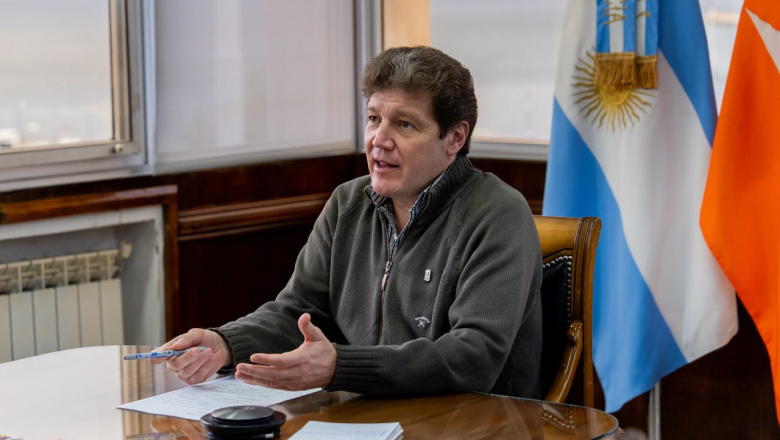 El Gobernador encabezó mesa de trabajo en Río Grande con vecinos por el subsidio  al GLP