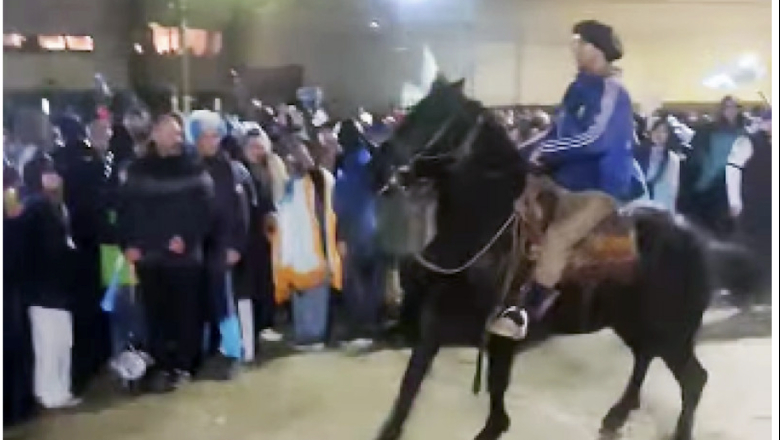 Festejos por el triunfo de argentina: huyó a caballo, agredió a policías y terminó detenido en Ushuaia