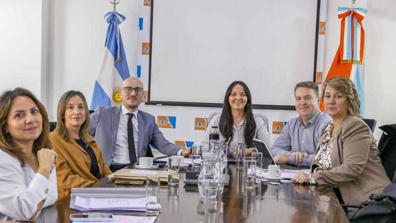 16 postulantes siguen en carrera para elegir al Defensor de Niñas, Niños y Adolescentes