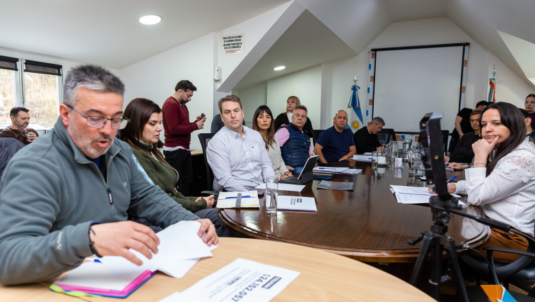 La Legislatura recibió al SUTEF por el proyecto de financiamiento educativo
