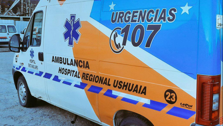 Dio marcha atrás y atropelló a una mujer