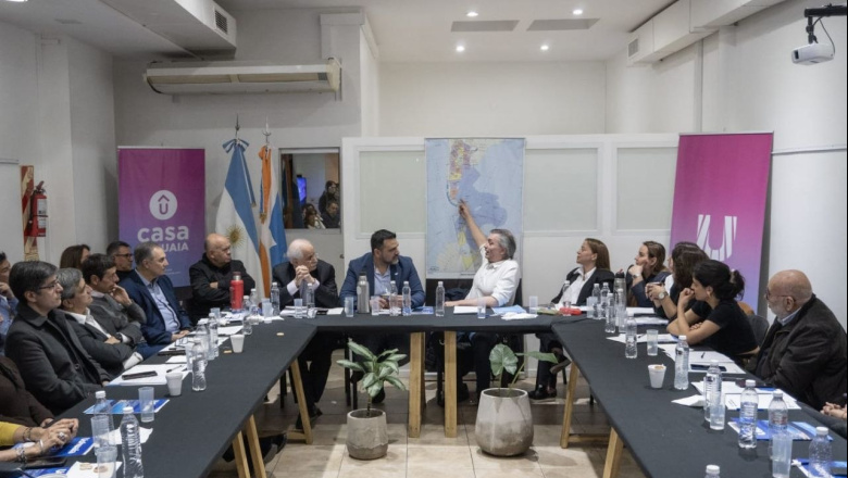 Vuoto mantuvo una reunión estratégica con Diputados Nacionales para defender la Argentina Bicontinental desde la capital de Malvinas