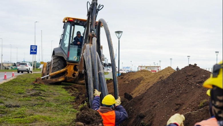 El Municipio trabaja en la extensión de las redes de agua y gas del Edificio de la Dignidad
