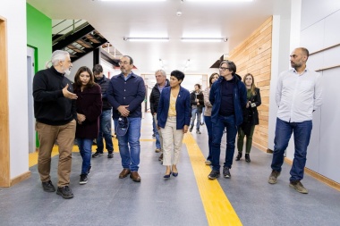 La ministra Cubino recorrió el nuevo edificio de la UNTDF en Ushuaia
