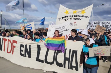 Universidades fueguinas se suman a la Marcha Federal: fuerte reclamo por el financiamiento educativo
