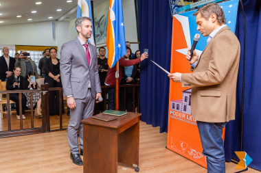 Tomó juramento el legislador de La Libertad Avanza (LLA), Luciano Selzer. 