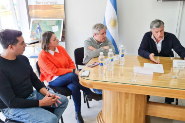 Gobierno y la Cámara de Comercio de Río Grande delinean acciones conjuntas para la economía local